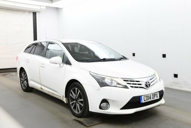 Toyota Avensis D-4d Icon Tourer White