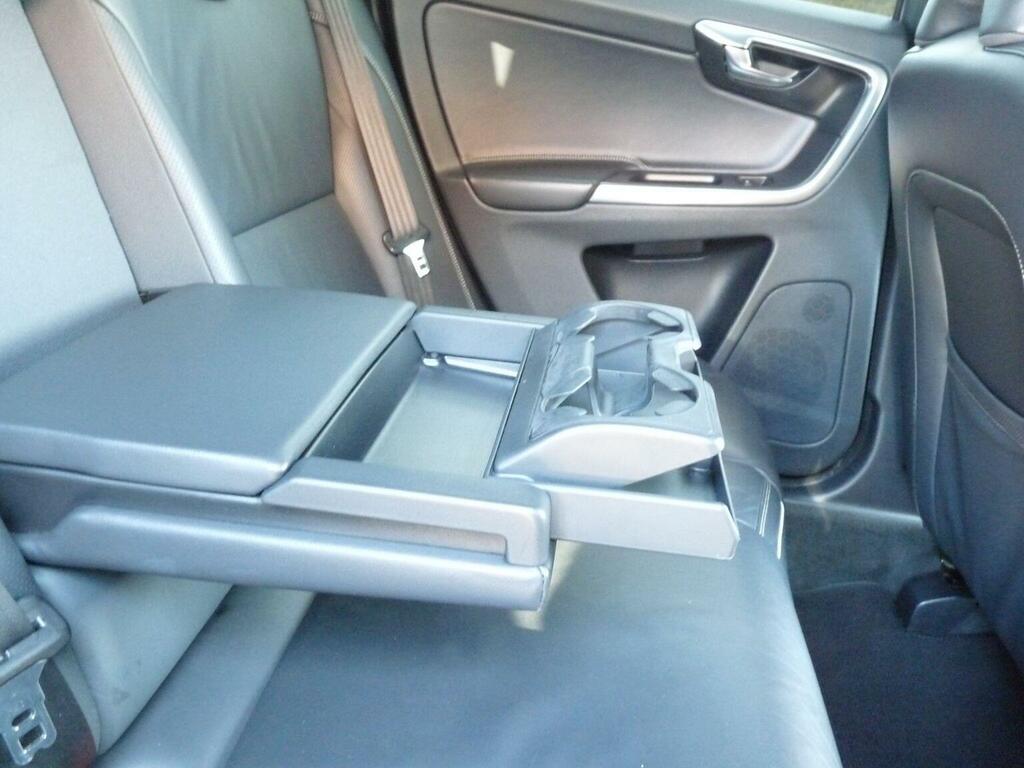 Volvo XC60 Suv 2.4 D4 R-design Lux Nav Awd Euro 6 Ss Grey #6