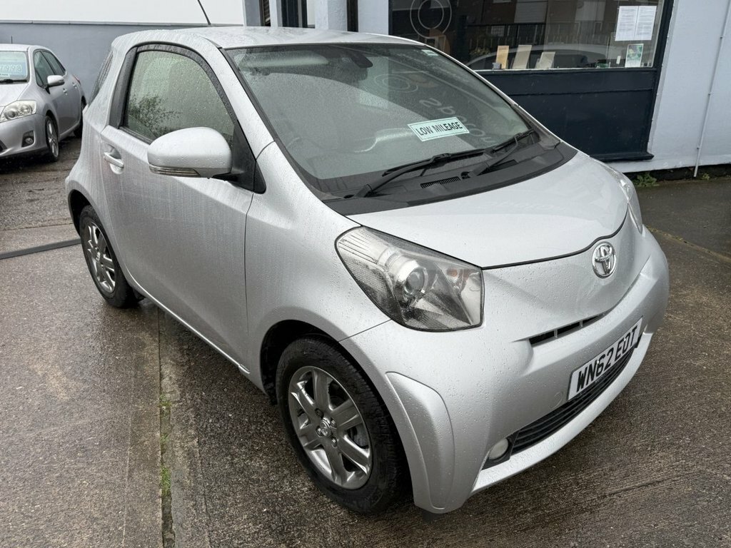 Toyota IQ Vvt-i 2 Hatchback Silver #2
