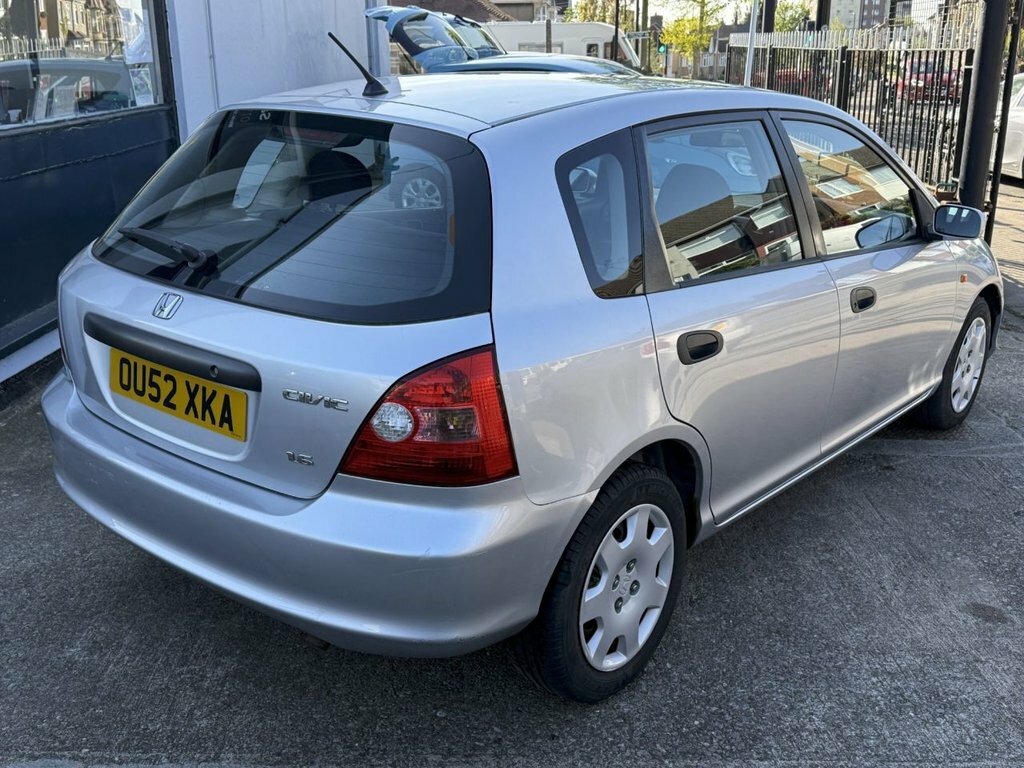 Honda Civic I-vtec Se Hatchback Silver #3