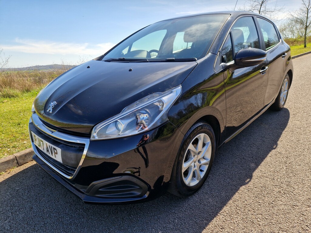 Peugeot 208 Active Black