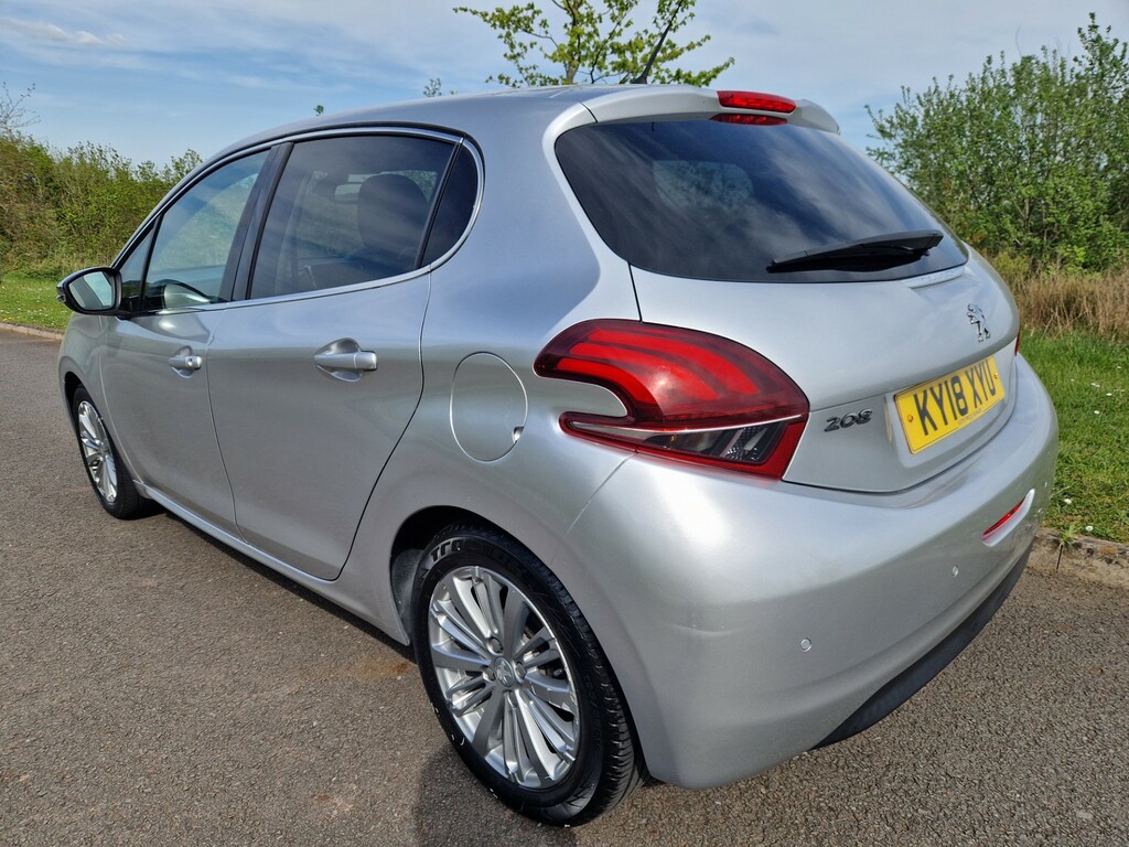 Peugeot 208 Allure KY18XYU  #3