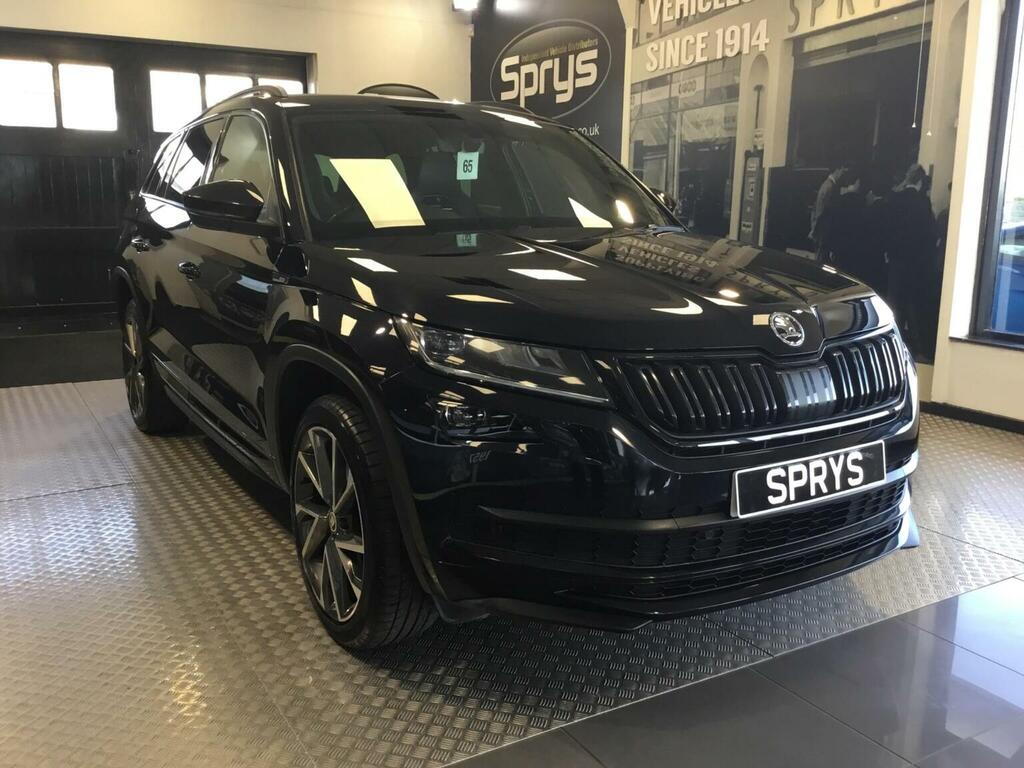 Skoda Kodiaq Suv 2.0 Tsi Sportline Dsg 4Wd Euro 6 Ss 7 Black