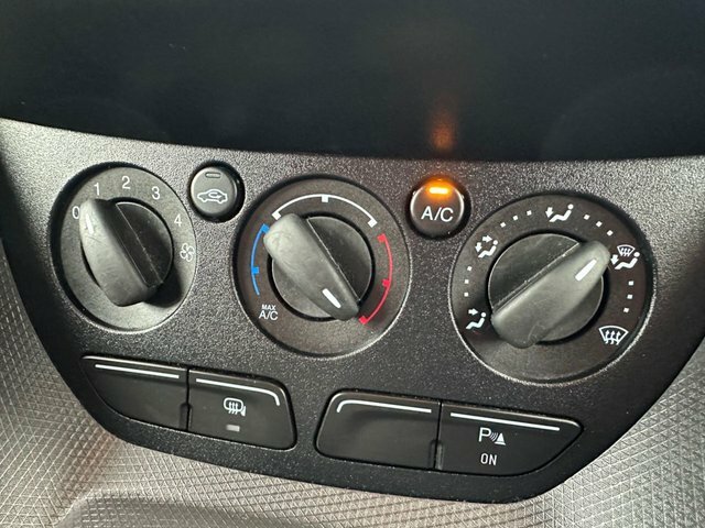 Ford Transit Connect Tdci 220 Panel Van YP67RSU White #4