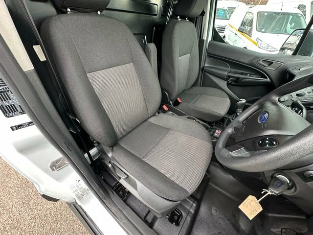 Ford Transit Connect Tdci 220 Panel Van YP67RSU White #2