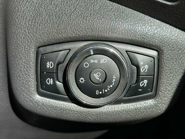 Ford Transit Connect Tdci 220 Panel Van YR67PSY White #5