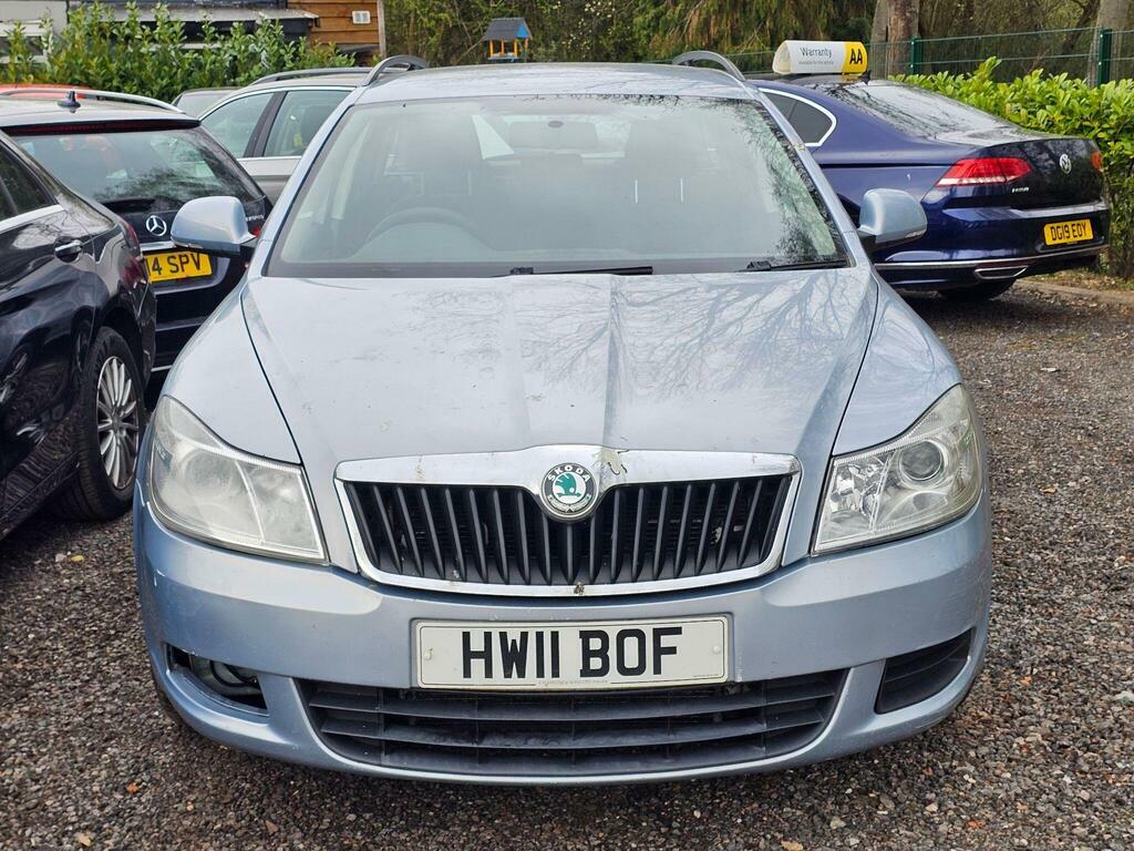 Toyota Avensis 1.8 T4 #1