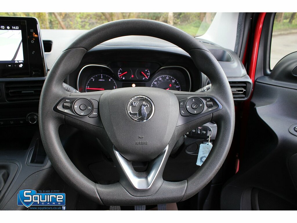 Vauxhall Combo Life Turbo D Blueinjection Energy U1382 Ulez GU19FXY Red #6