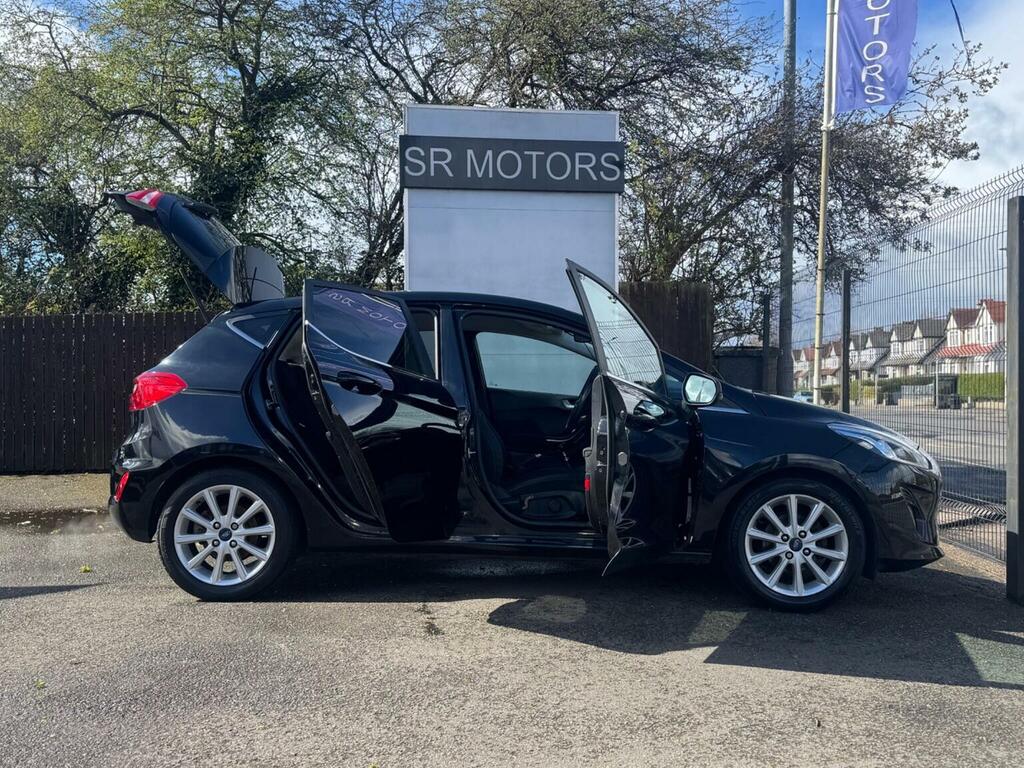 Ford Fiesta Hatchback 1.0T Ecoboost Titanium Euro 6 Ss SG67YMV Black #6