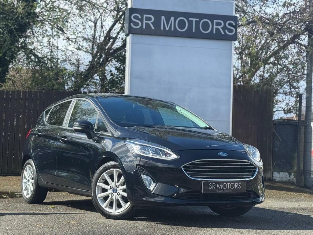 Ford Fiesta Hatchback 1.0T Ecoboost Titanium Euro 6 Ss Black