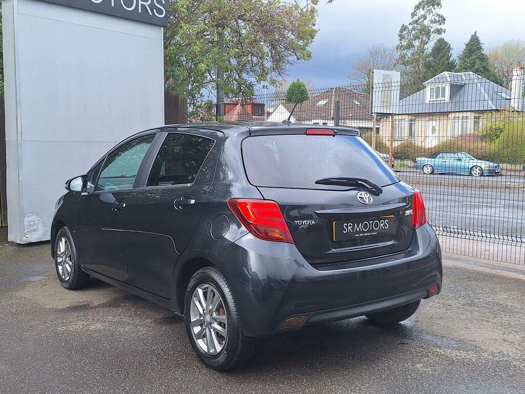 Toyota Yaris Hatchback 1.33 Dual Vvt-i Icon Euro 5 Euro 5 SK15BUU Black #4