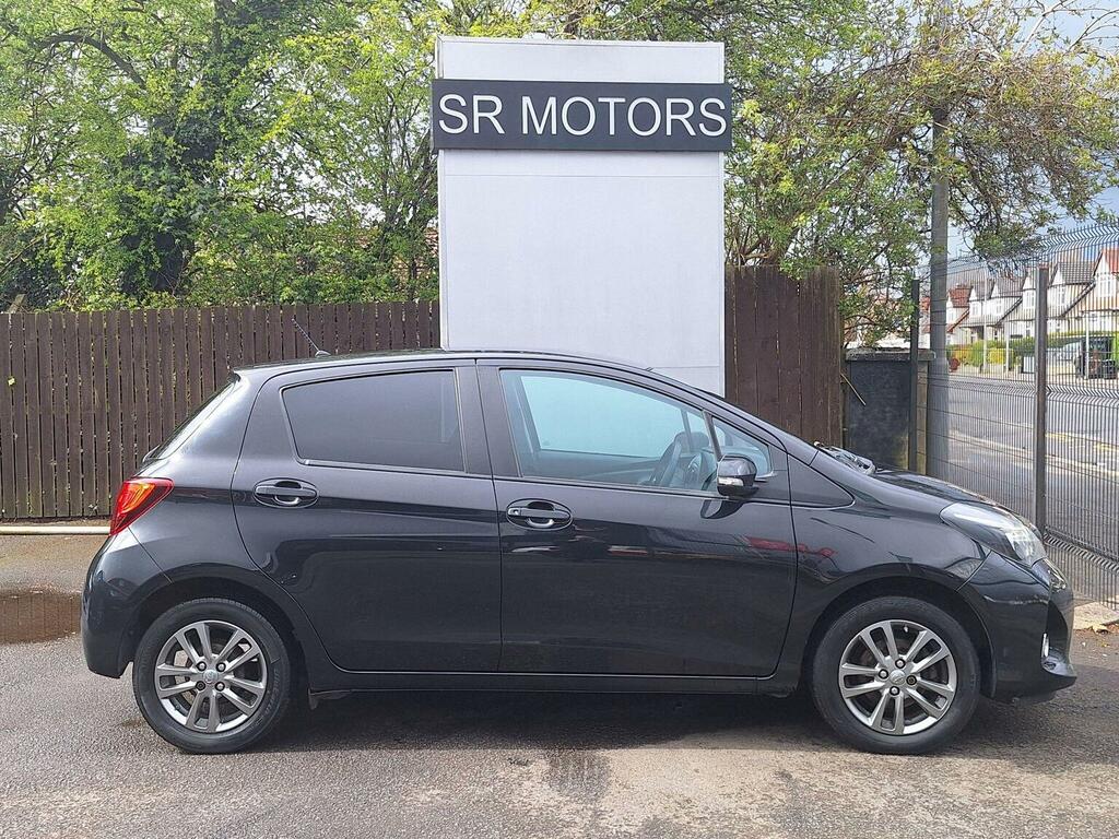 Toyota Yaris Hatchback 1.33 Dual Vvt-i Icon Euro 5 Euro 5 SK15BUU Black #6