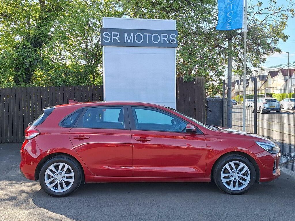 Hyundai I30 Hatchback 1.6 Crdi Blue Drive Se Nav Euro 6 Ss EN17FTC Red #6