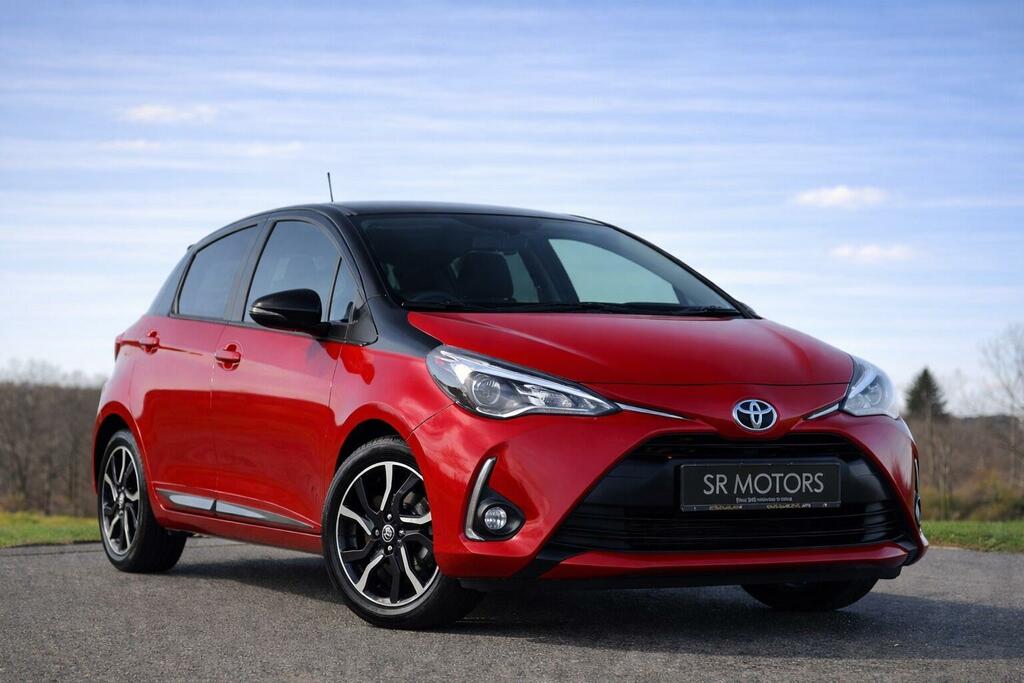 Toyota Yaris Hatchback 1.5 Vvt-i Blue Bi-tone Euro 6 2017 Red