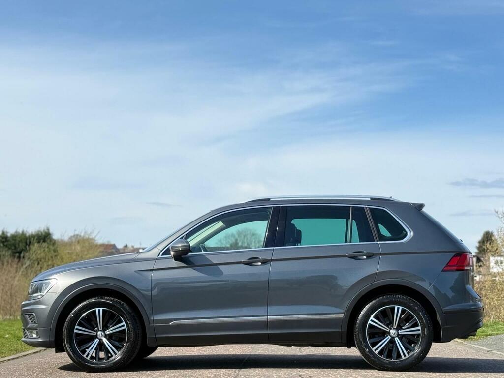 Volkswagen Tiguan Suv 2.0 Tdi Se Navigation Euro 6 Ss 20186 H22JST Grey #4