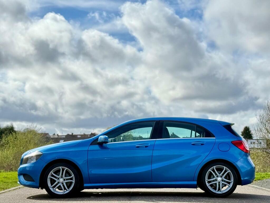 Mercedes-Benz A Class Hatchback 1.8 A200 Cdi Sport 7G-dct Euro 5 Ss 5 Blue #3