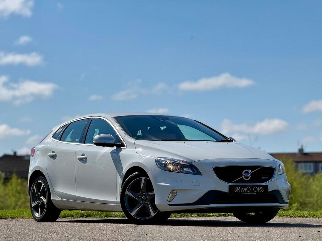 Volvo V40 Hatchback 1.6 T2 R-design Euro 5 Ss 20146 White