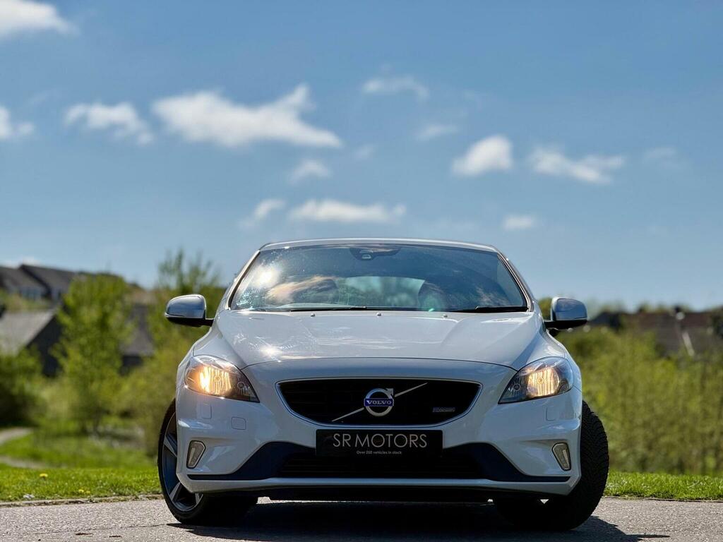 Volvo V40 Hatchback 1.6 T2 R-design Euro 5 Ss 20146 White #2