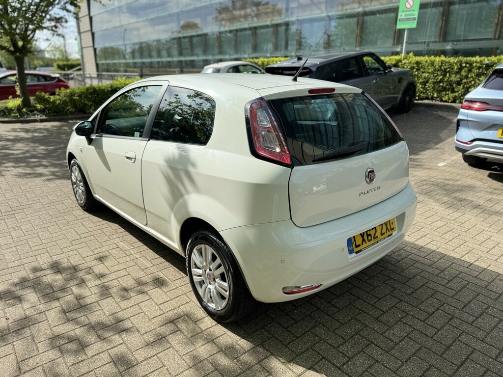 Fiat Punto 1.2 Punto 3-Door 1.2 8V 69 Easy 2012 White #5