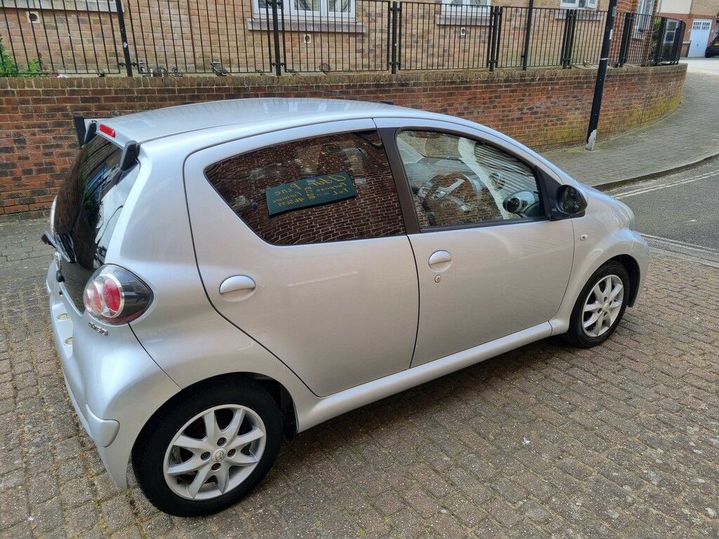 Toyota Aygo Hatchback 1.0 Vvt-i Mode 2013 FG63GSU Silver #6