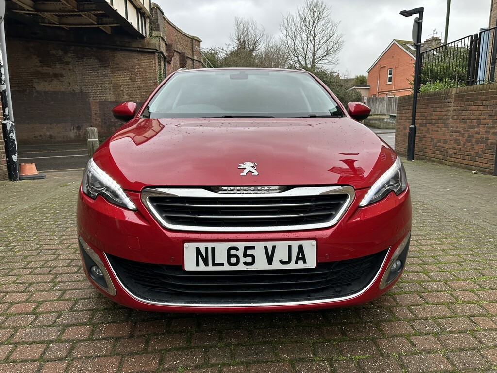 Peugeot 308 SW Estate 1.2 Puretech Allure 2015 Red #2