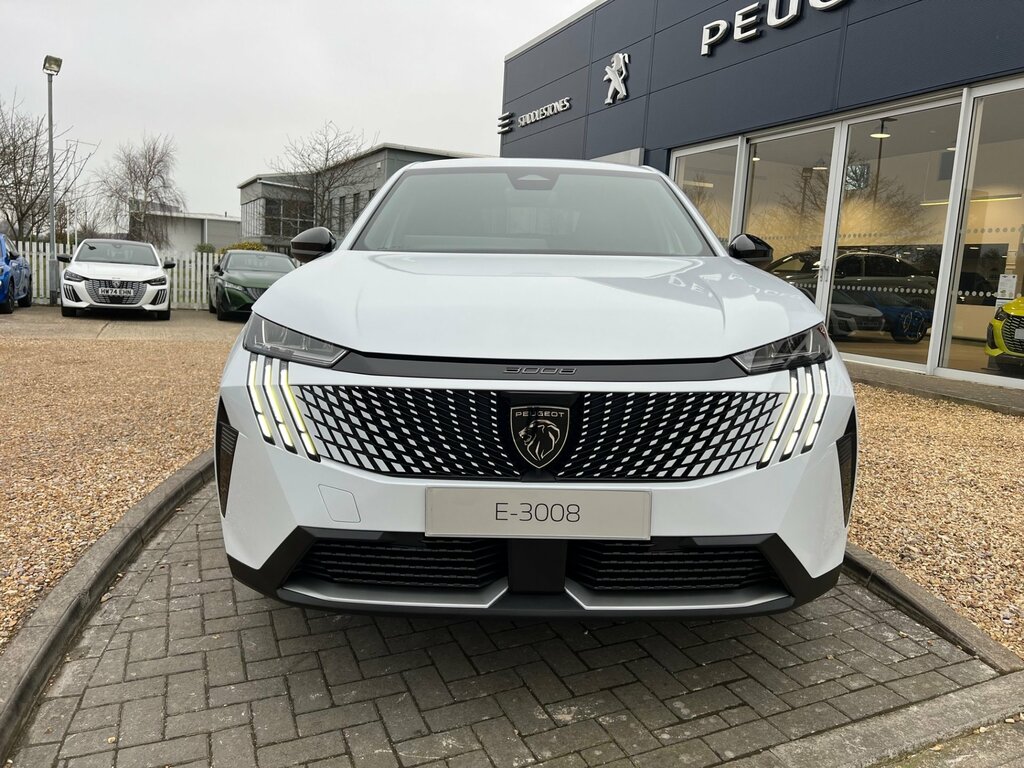 Peugeot 3008 Allure 73Kw 210Ps HW25GVZ White #2