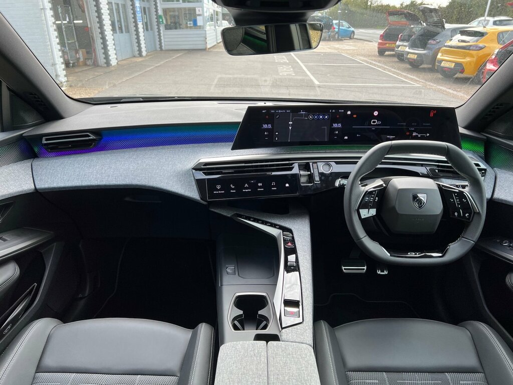 Peugeot 5008 Gt 1.2 Hybrid 145 E-dsc6 HW75CFY Grey #6