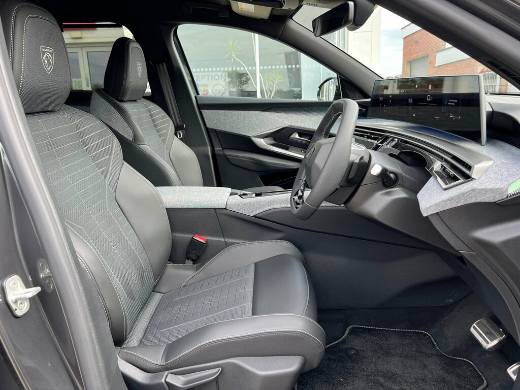 Peugeot 5008 Gt 1.2 Hybrid 145 E-dsc6 HW75CFY Grey #5