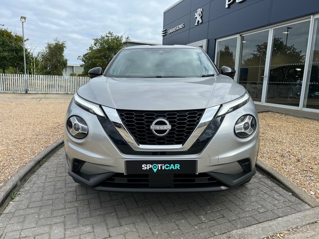 Nissan Juke N-connecta 1.0 Dig-t 114 HW73NDL Silver #2