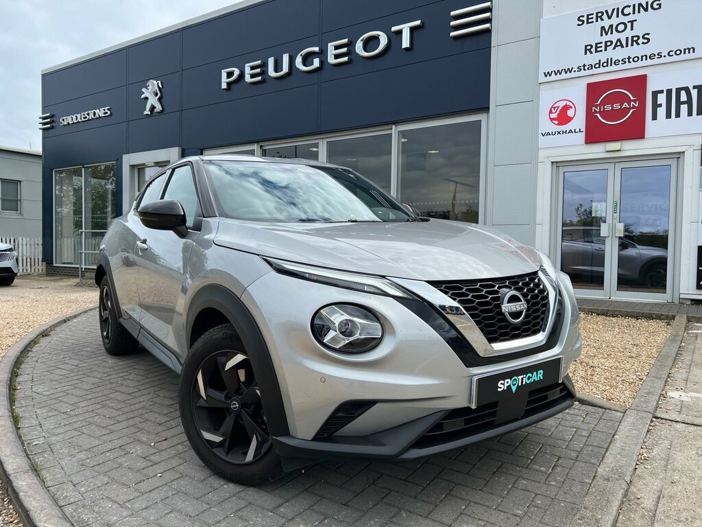 Nissan Juke N-connecta 1.0 Dig-t 114 Silver