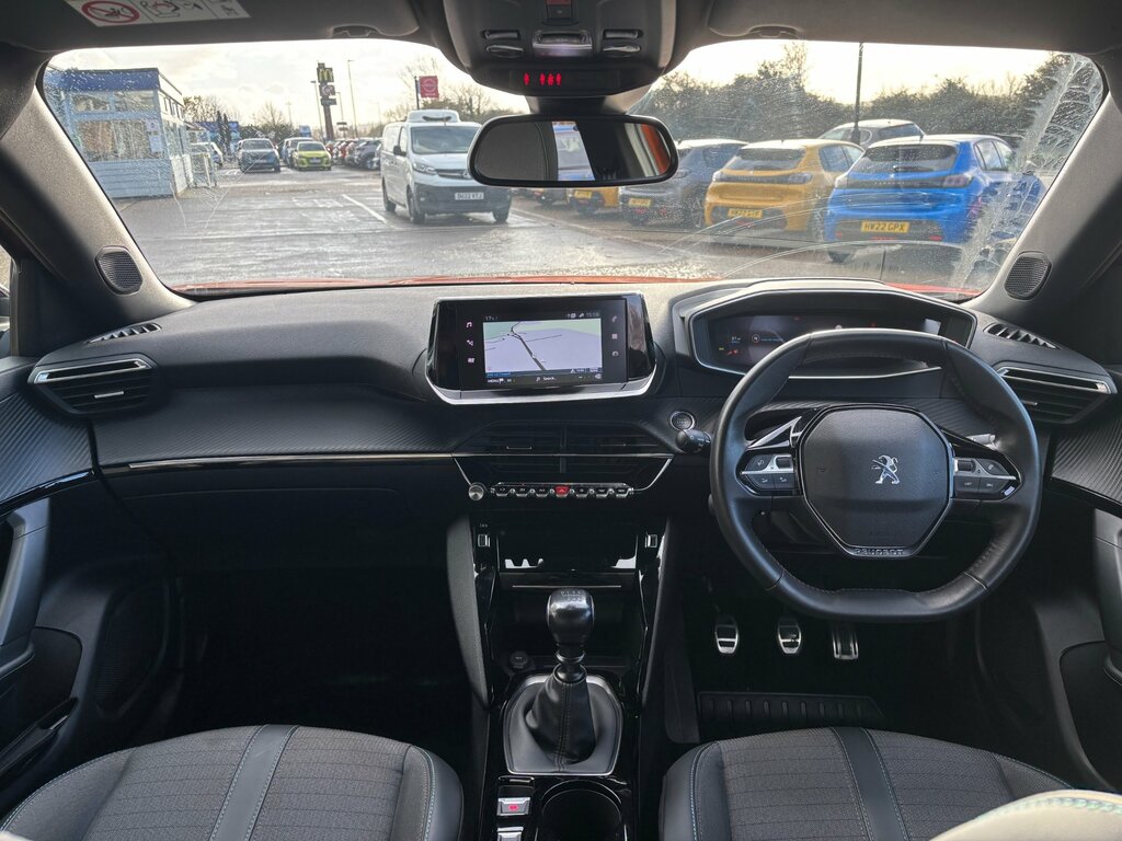 Peugeot 2008 1.2 Puretech Allure Premium Suv Manua HW72GXV Orange #5