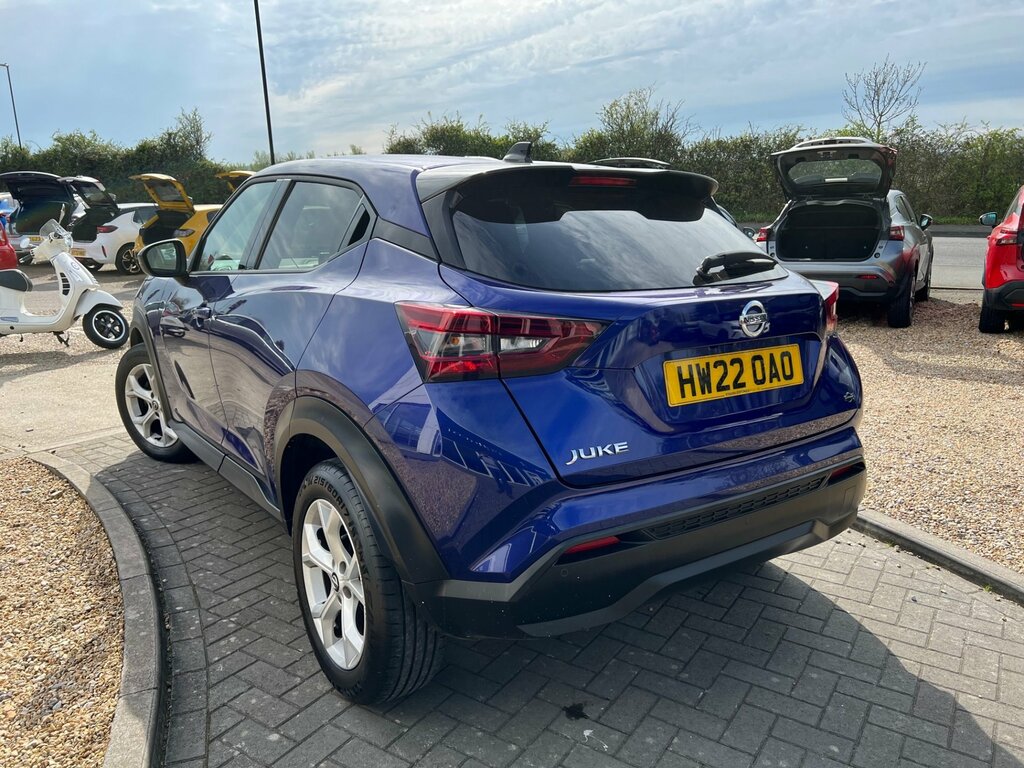 Nissan Juke N-connecta 1.0 Dig-t 114 HW22OAO Blue #5