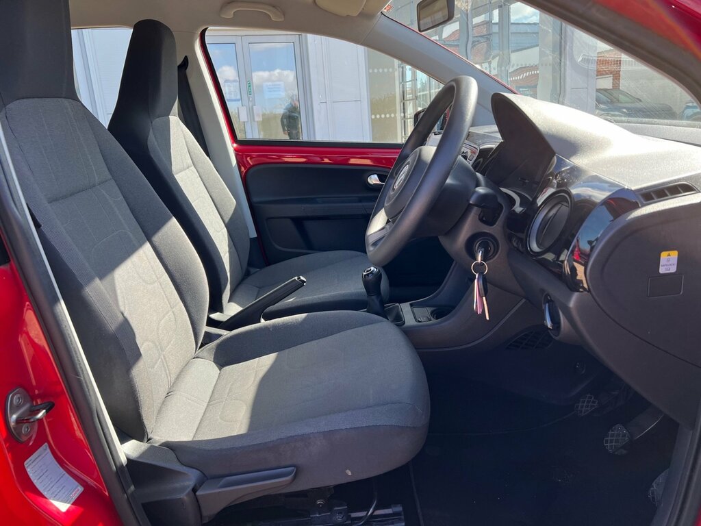 Volkswagen Up Move Up 1.0 60Ps HW62HRU Red #6