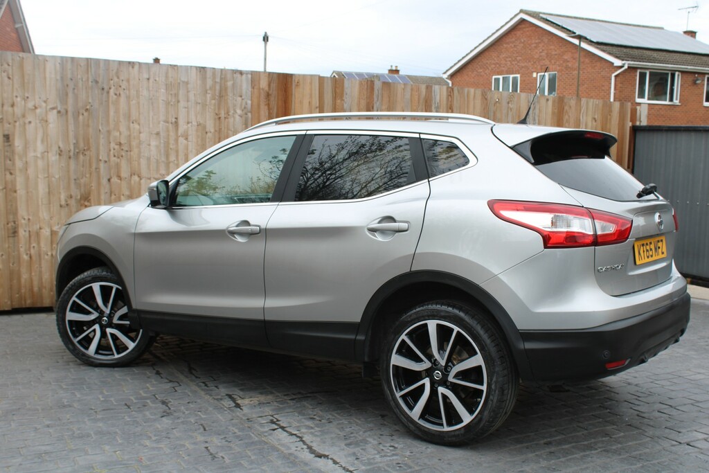 Nissan Qashqai 1.2 Dig-t Tekna 2016 KT65MFZ Silver #4