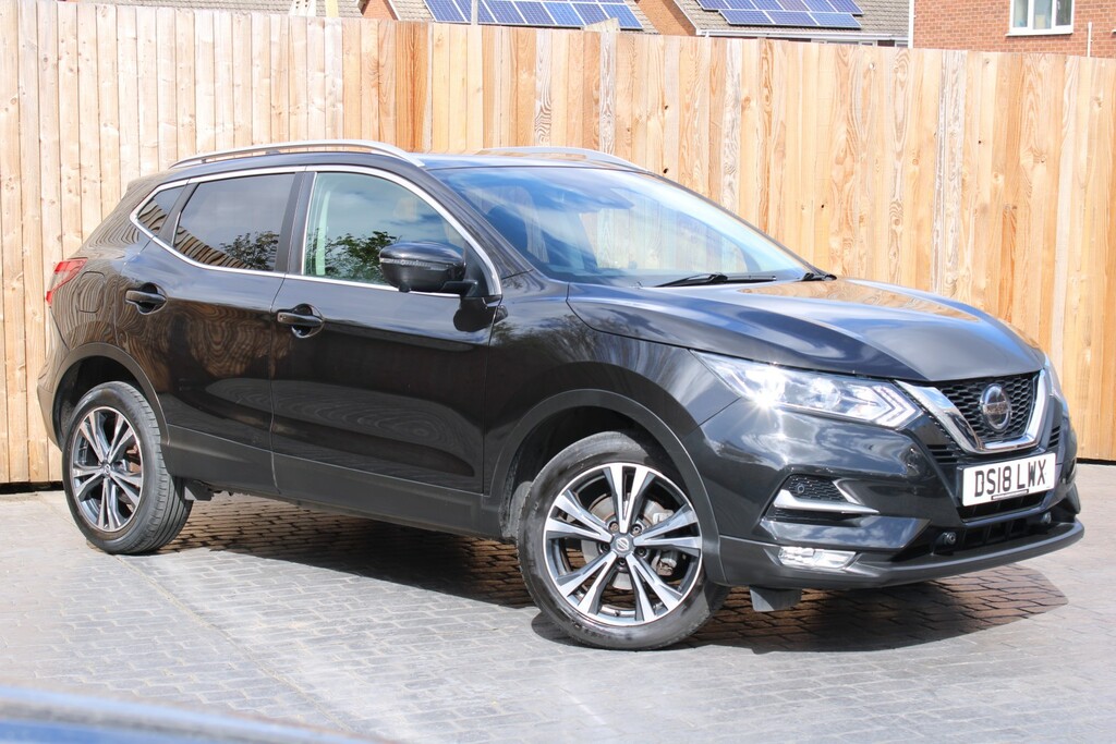 Nissan Qashqai 1.2 Dig-t N-connecta 2018 DS18LWX Black #2