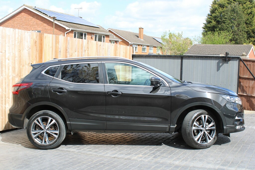 Nissan Qashqai 1.2 Dig-t N-connecta 2018 DS18LWX Black #5