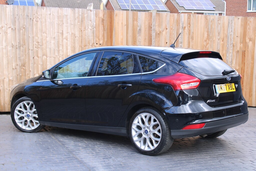 Ford Focus 1.5 Tdci Titanium X 2017 WR67XBL Black #5
