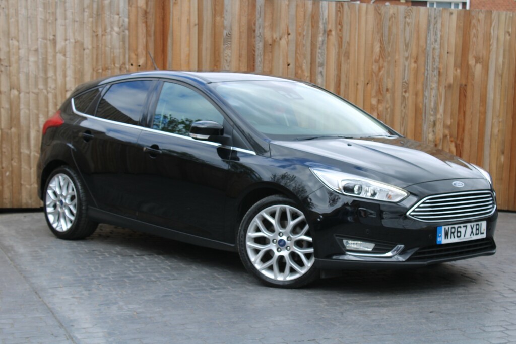 Ford Focus 1.5 Tdci Titanium X 2017 WR67XBL Black #2
