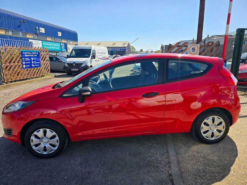 Ford Fiesta 1.25 Studio Euro 5 KP64KHJ Red #6