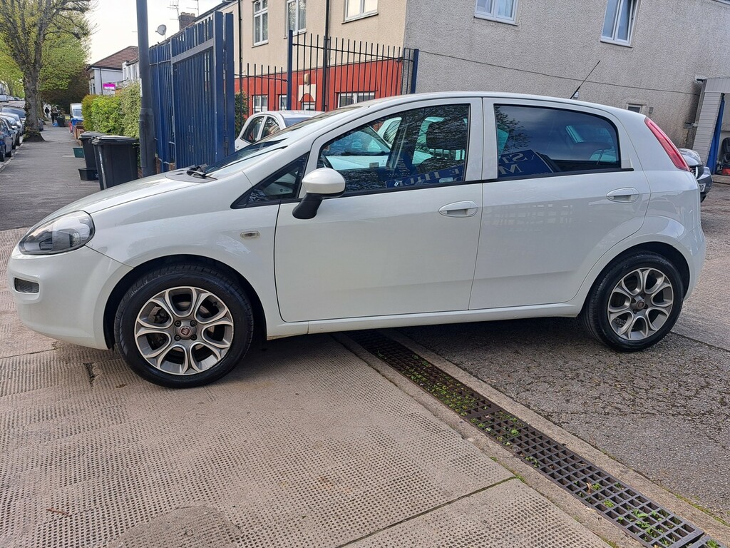 Fiat Punto 1.2 Punto 1.2 8V 69Hp Easy White #2