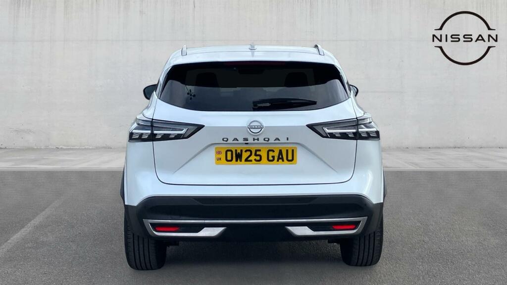Nissan Qashqai 1.3 Dig-t Mhev Tekna Xtron Euro 6 Ss OW25GAU White #5