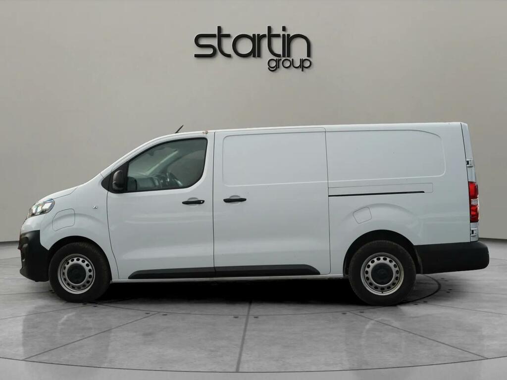 Vauxhall Vivaro 3100 50Kwh Prime L2 H1 6Dr 7.4Kw Charger White #4