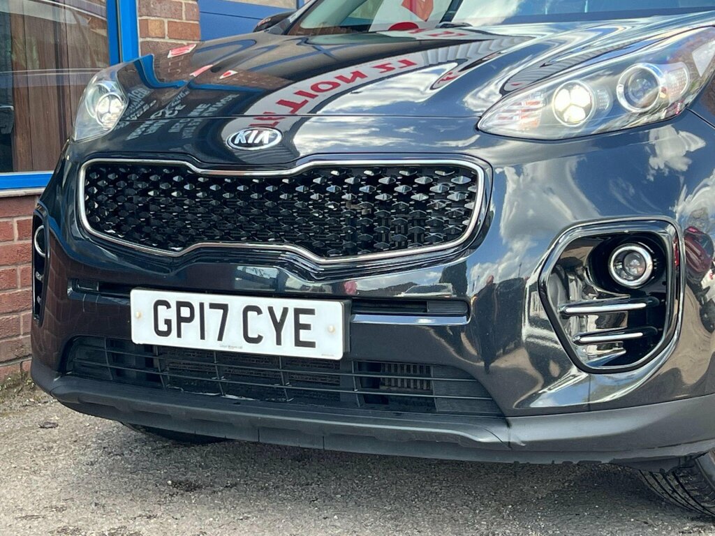 Kia Sportage 1.7 Crdi 3 Euro 6 Ss GP17CYE Black #2