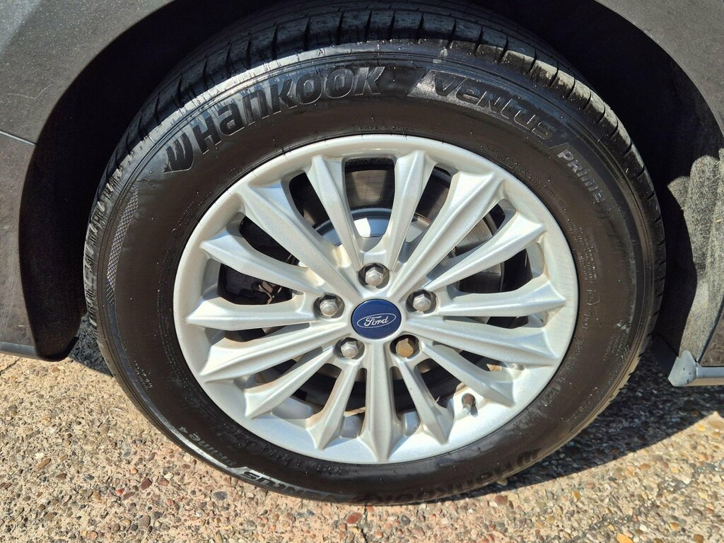 Ford Focus 1.0T Ecoboost Titanium Euro 6 Ss YE69JXS Grey #3