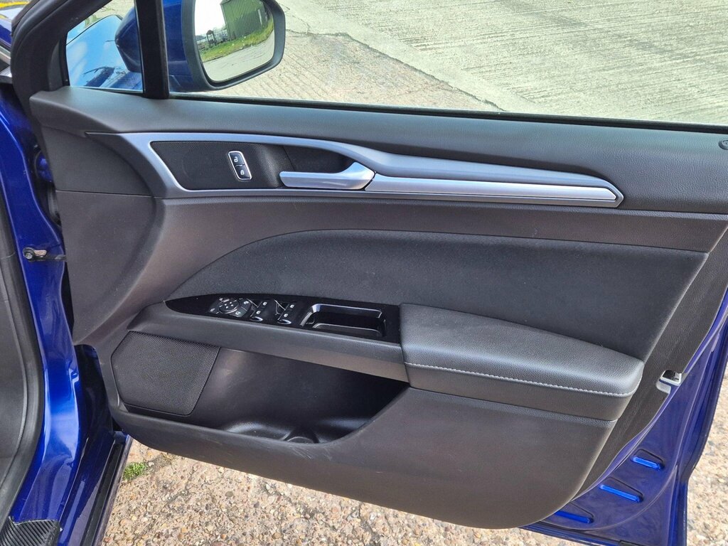 Ford Mondeo 2.0 Tdci Titanium Powershift Euro 6 Ss WN17UVL Blue #5