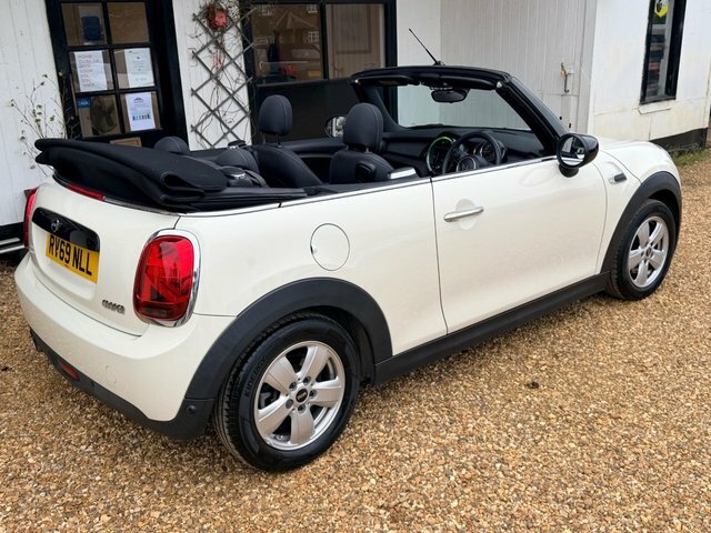 Mini Convertible 1.5 Cooper Classic Convertible E RV69NLL White #6