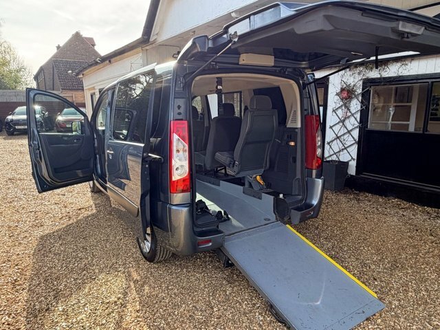 Peugeot Expert Tepee Peugeot Expert Tepee Comfort 2.0 Hdi Wav Blue