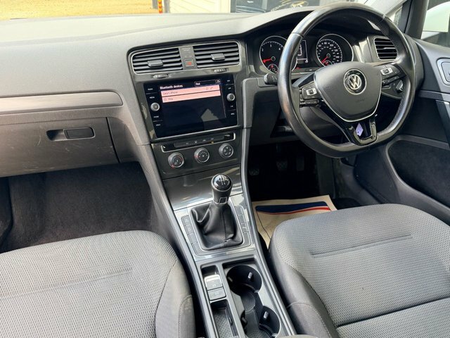 Volkswagen Golf 1.6 Tdi Bluemotion Tech Se Nav Hatchback Diese WN17PYF White #3