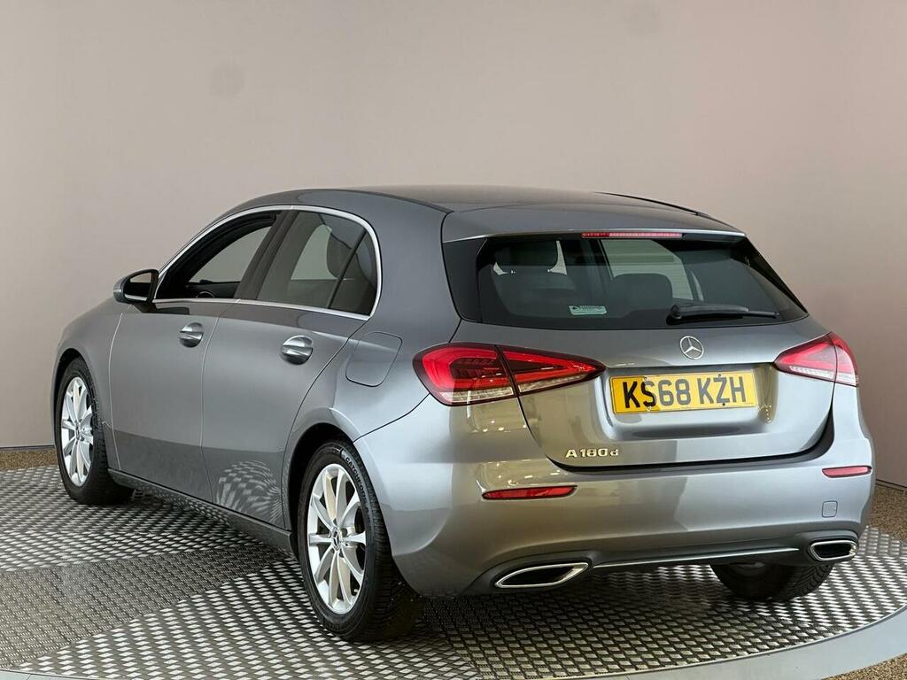 Mercedes-Benz A Class 1.5 A180d Sport 7G-dct Euro 6 Ss KS68KZH  #5