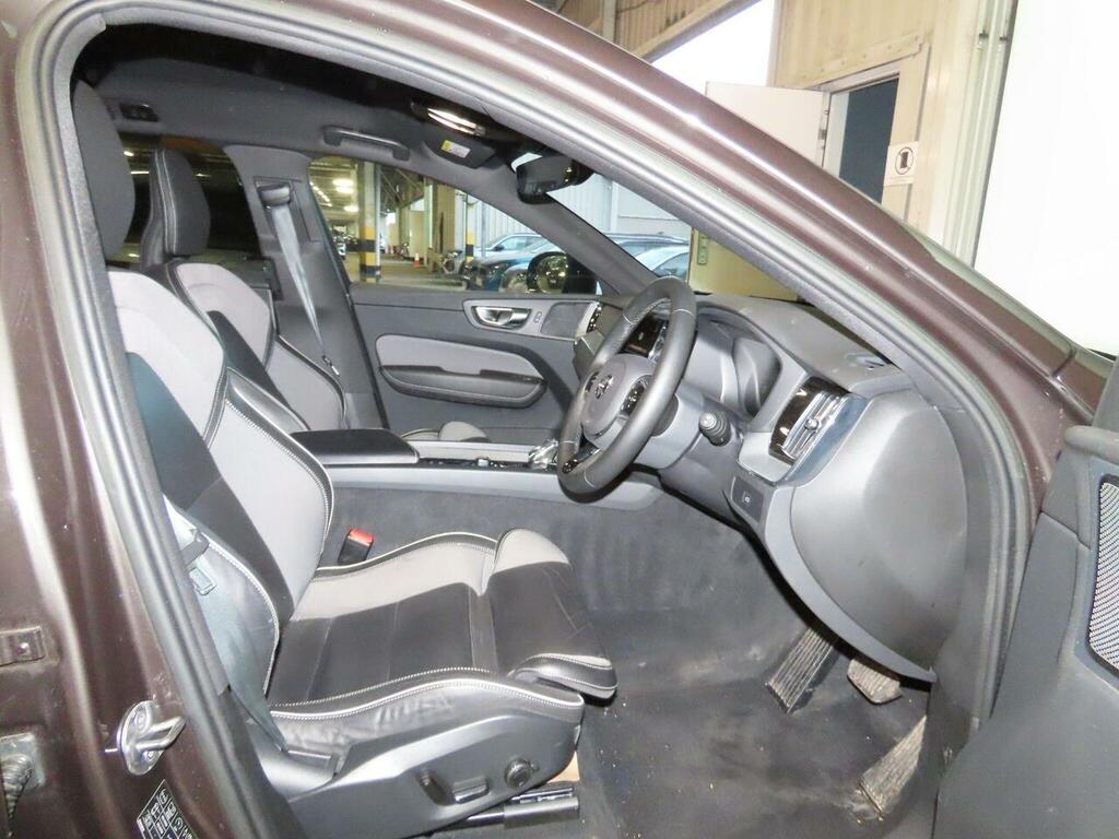Volvo XC60 2.0 B5 Mhev Plus Awd Euro 6 Ss